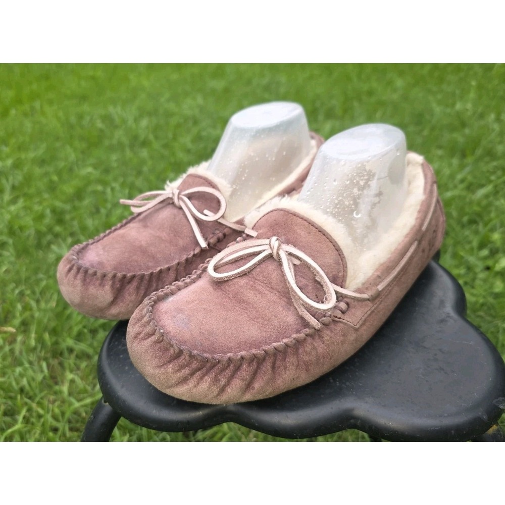 UGG Slippers Womens 10 Dakota Moccasin Pink Comfort Low Top Round Toe Flat